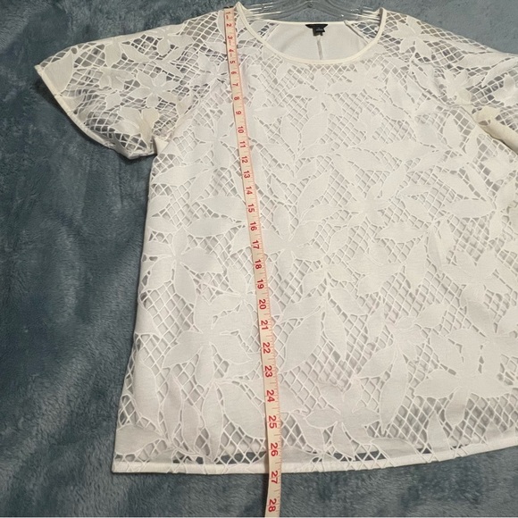 Ann Taylor Elegant White Lace Women’s Top, Size XL - Picture 3 of 5